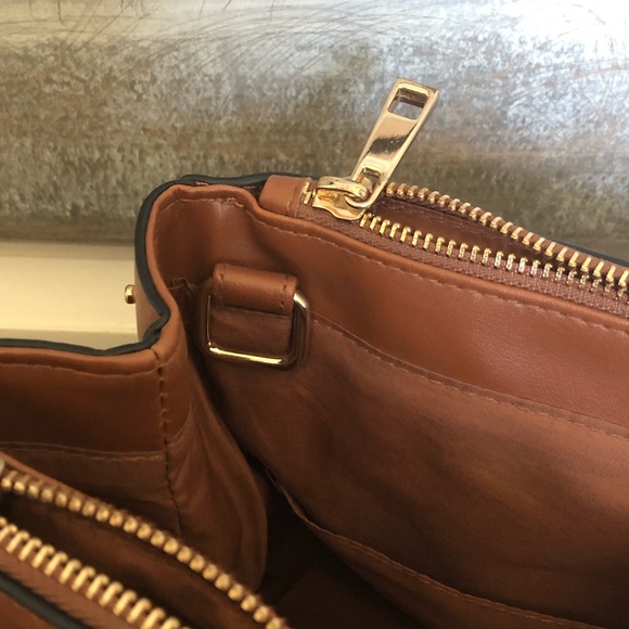 Christian Siriano Camel Purse - Picture 7 of 8